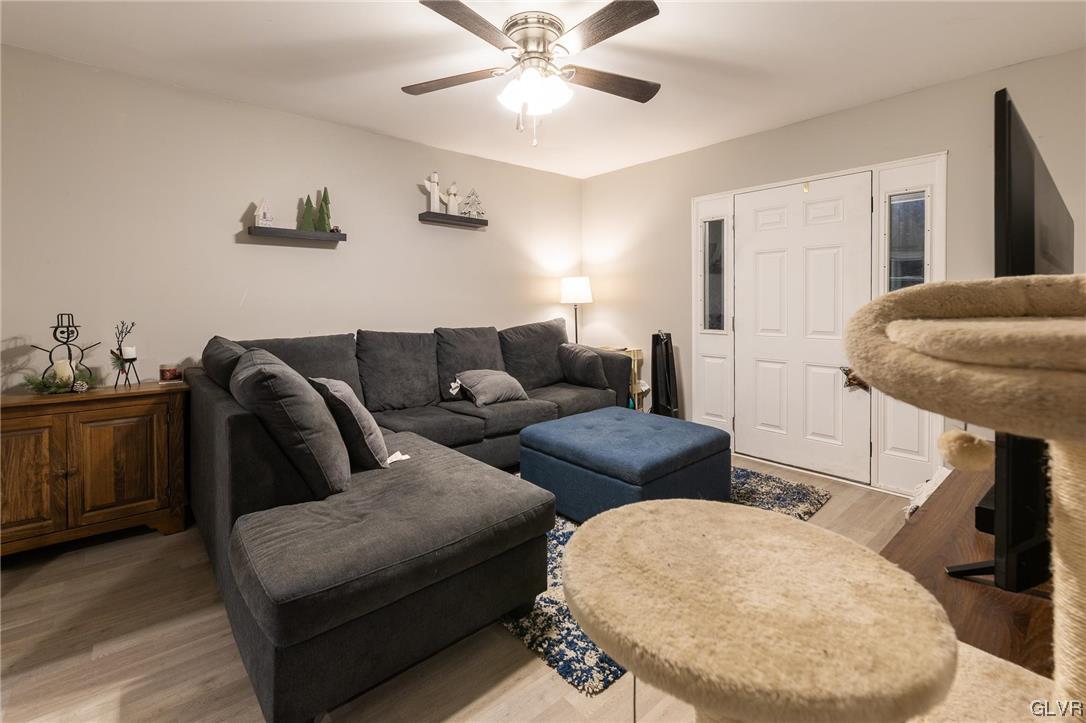 4282 West Mountain View Drive