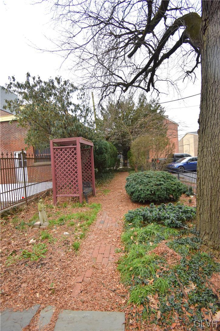 222 Spring Garden Street