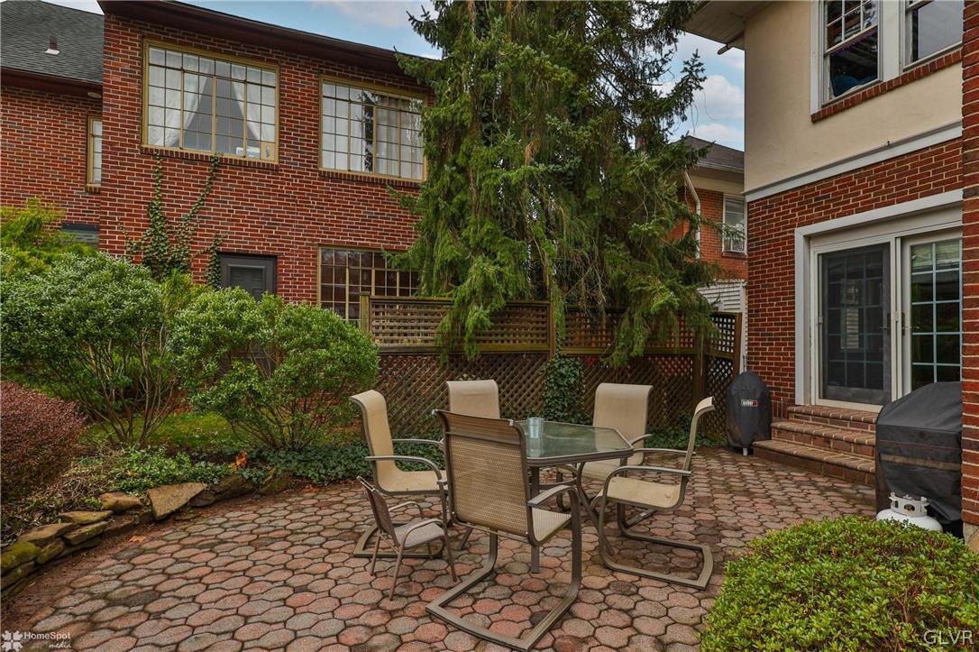 703 Mccartney Street