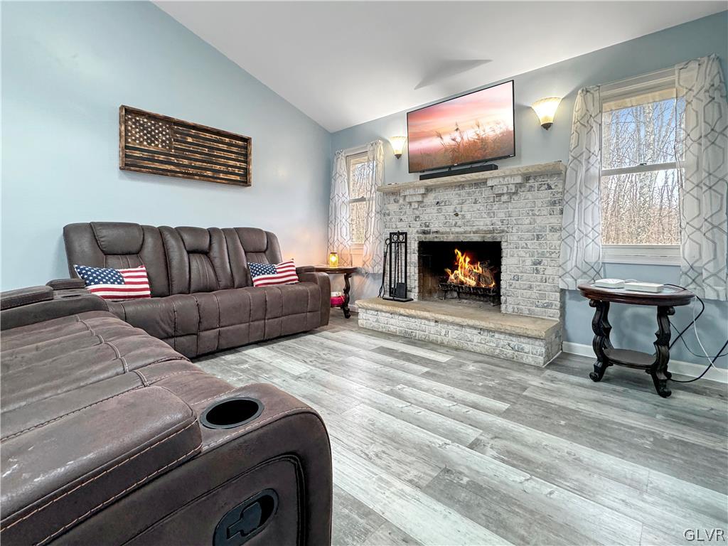 586 Poplar Creek Road