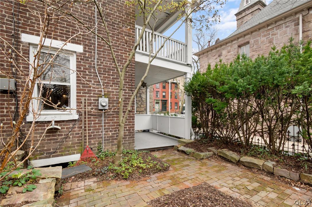 327 Spring Garden Street
