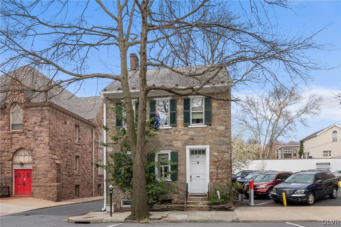 327 Spring Garden Street