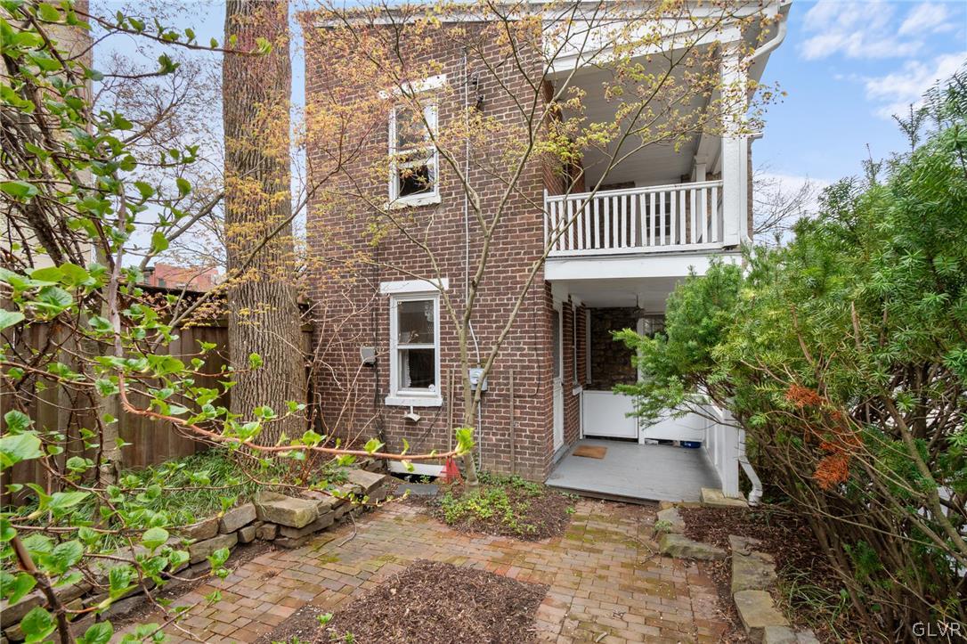 327 Spring Garden Street
