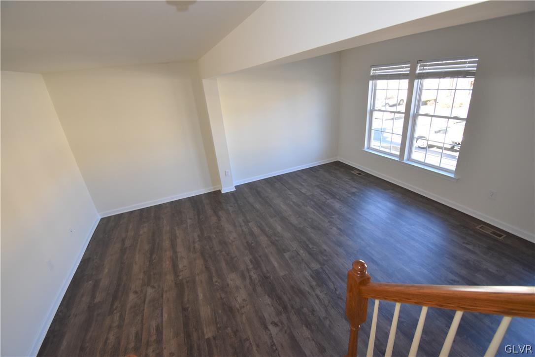 140 Knollwood Drive
