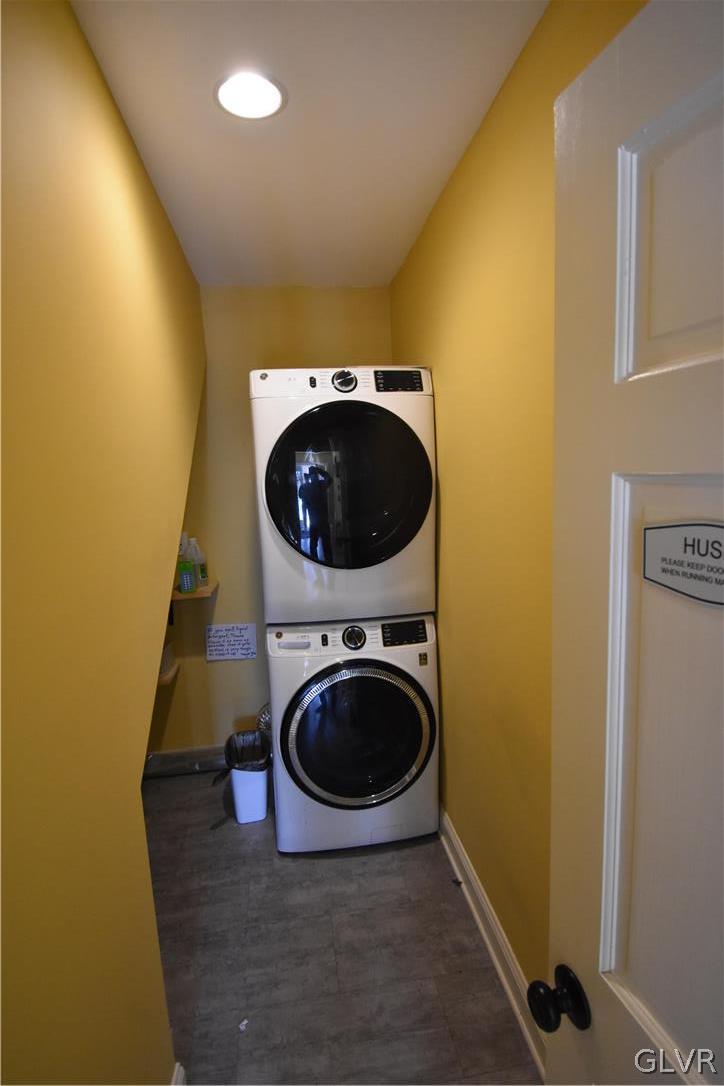 435 Ferry Street 3