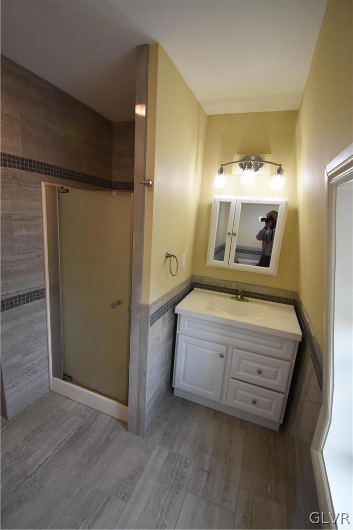 435 Ferry Street 3