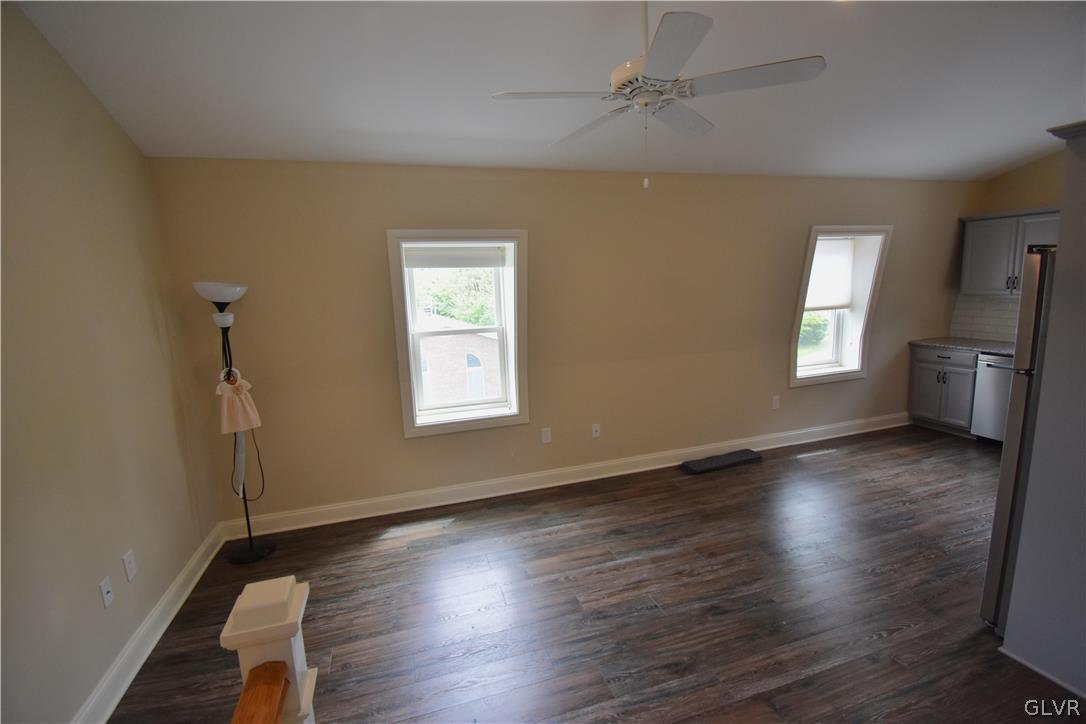 435 Ferry Street 3
