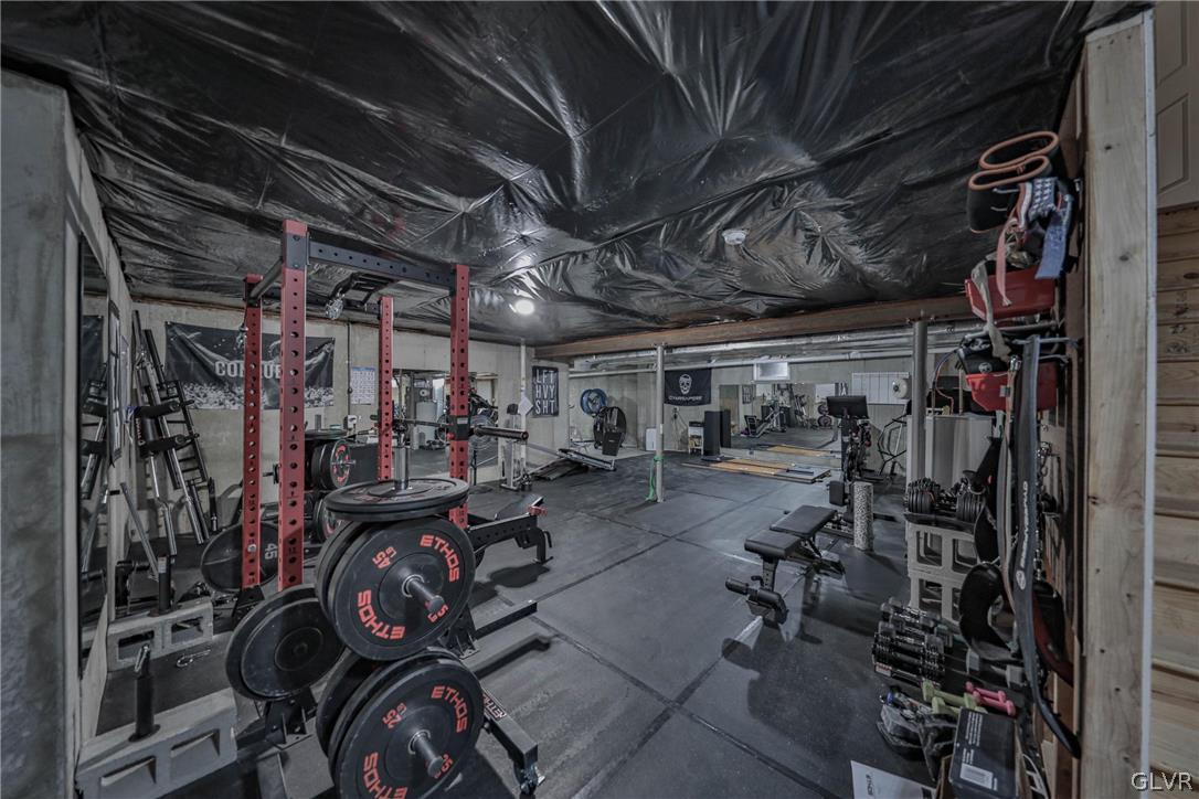 2704 New England Drive