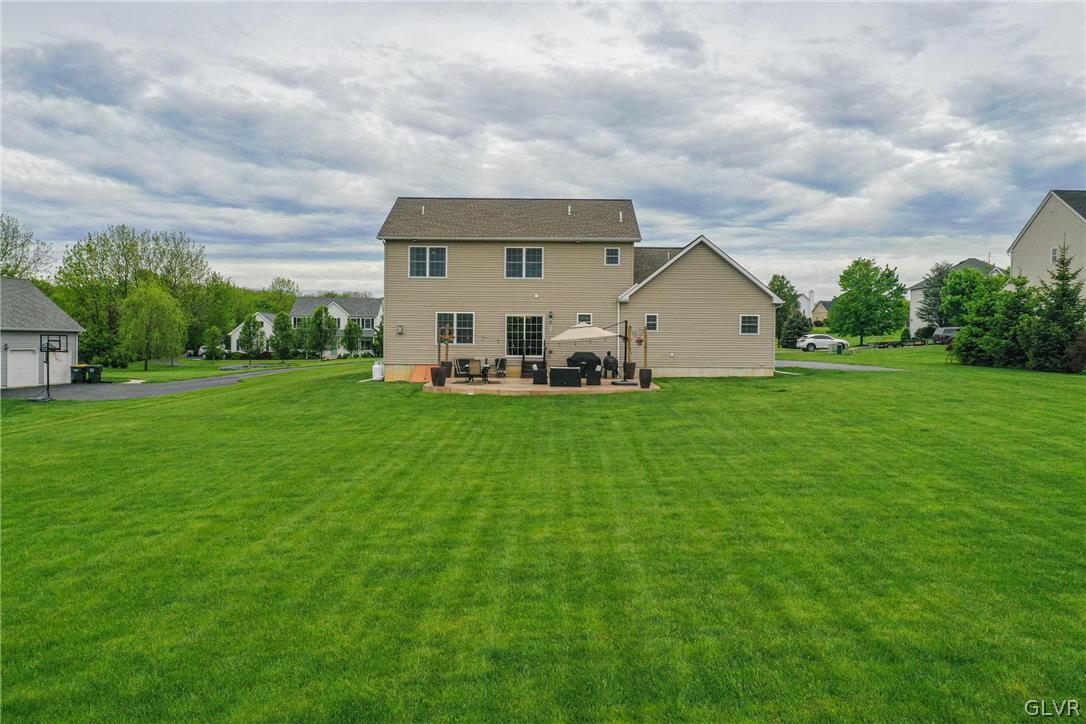 2704 New England Drive