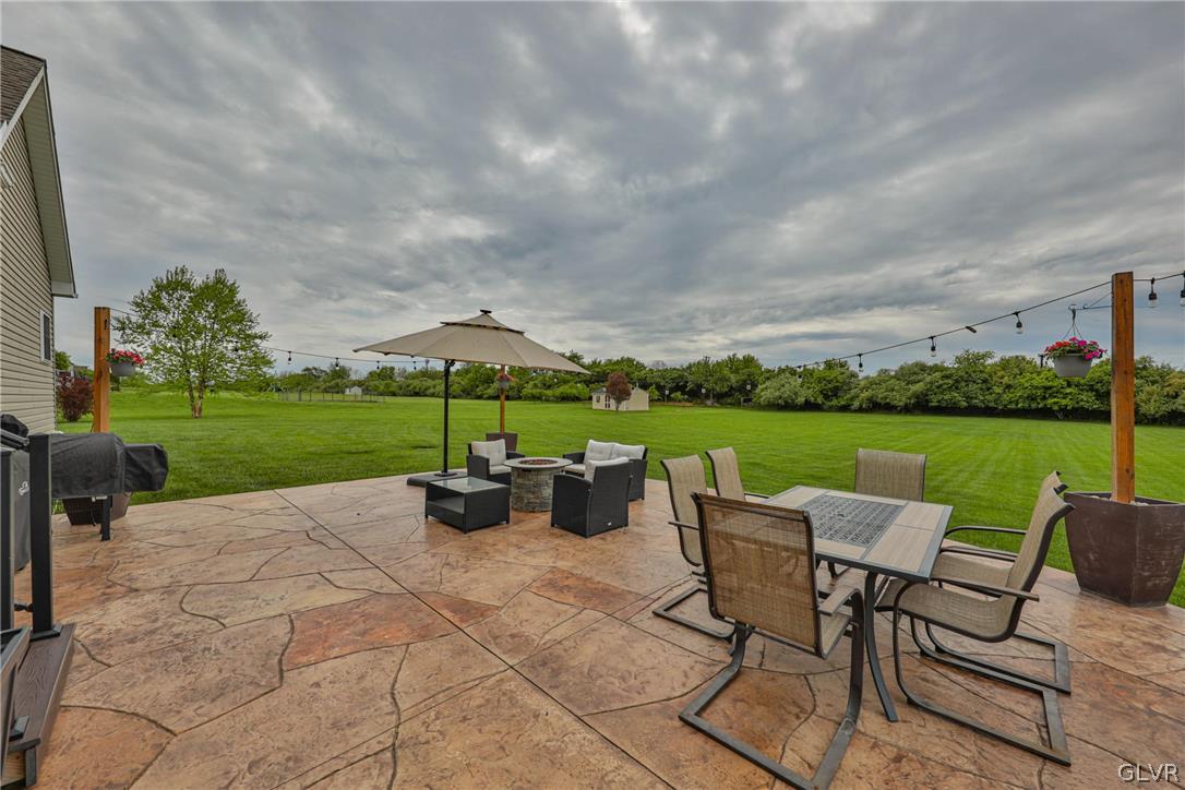 2704 New England Drive