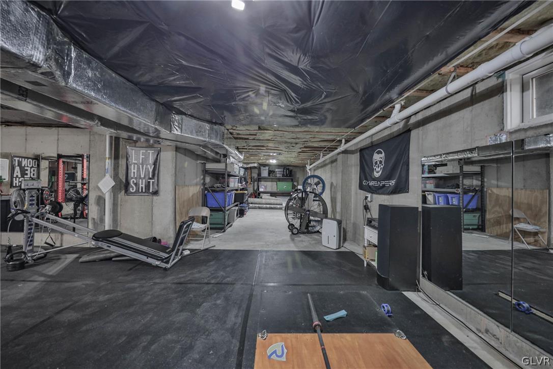 2704 New England Drive