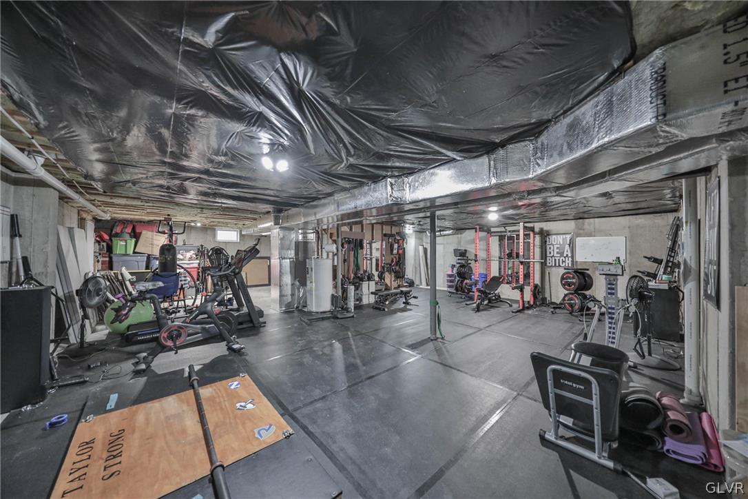 2704 New England Drive