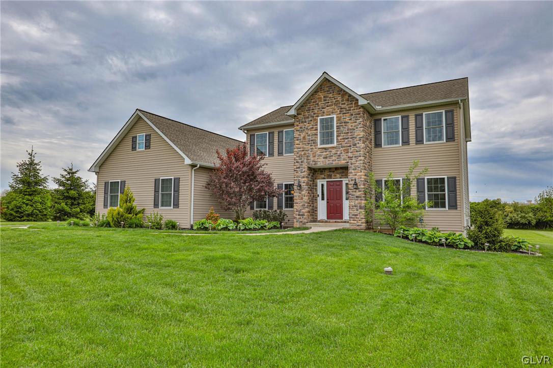 2704 New England Drive