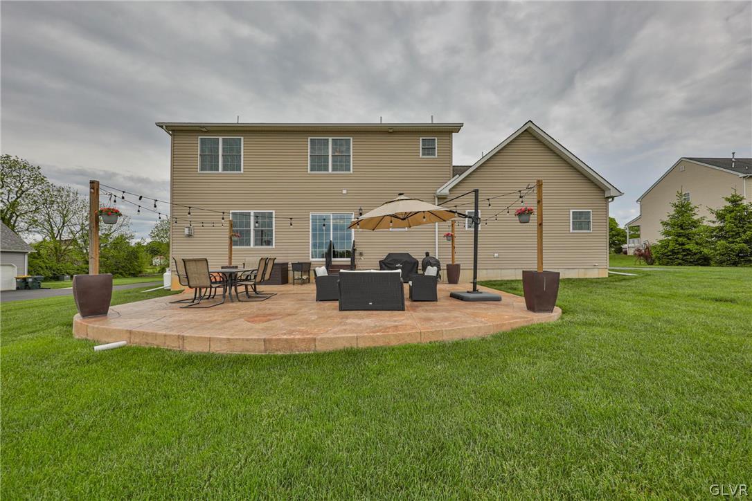 2704 New England Drive