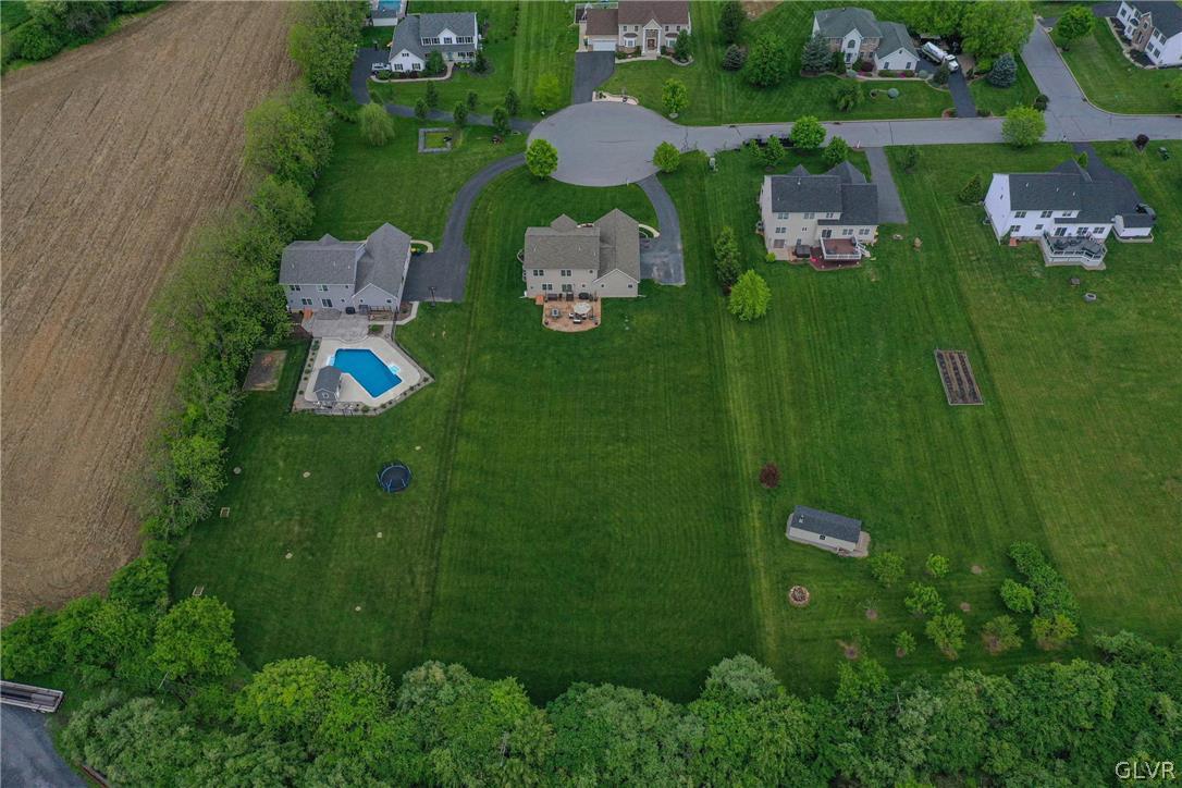 2704 New England Drive