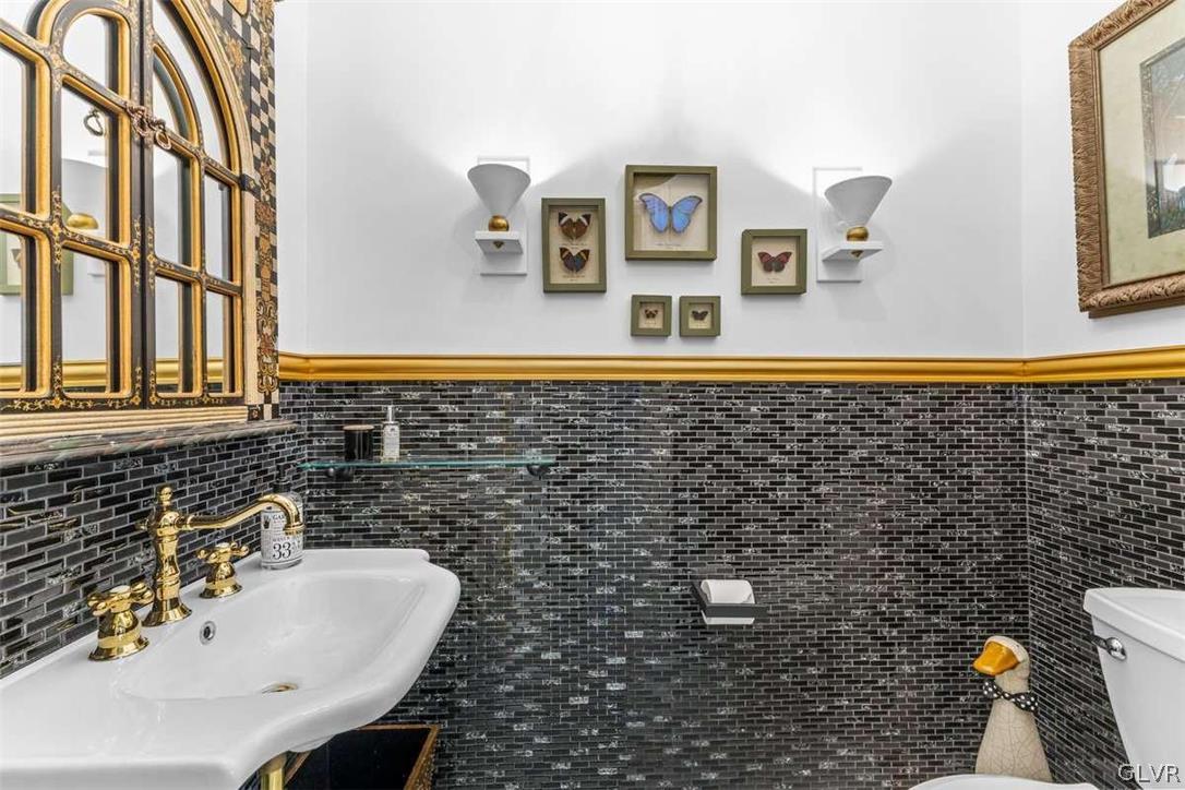 100 North 4th Street