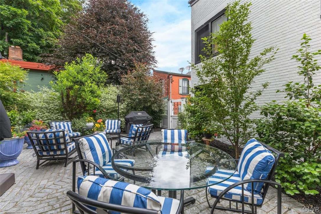 100 North 4th Street