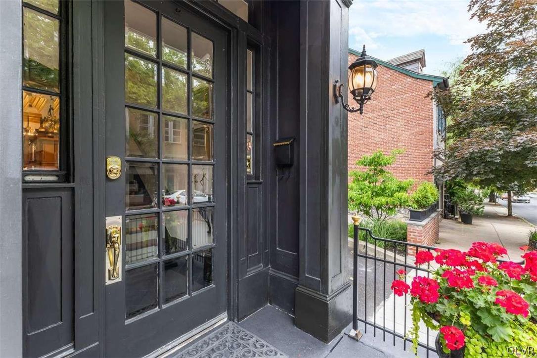 100 North 4th Street