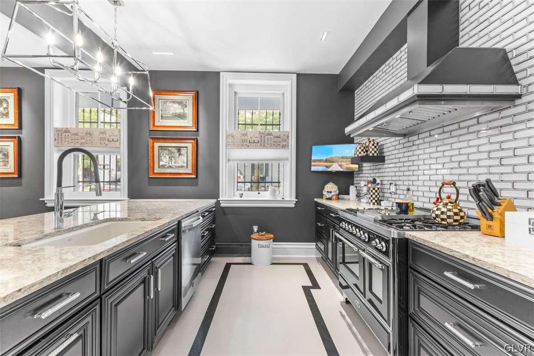 100 North 4th Street