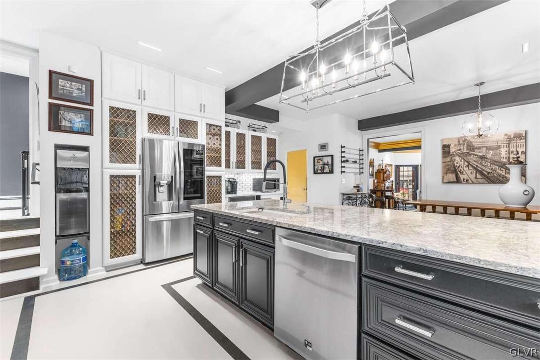 100 North 4th Street