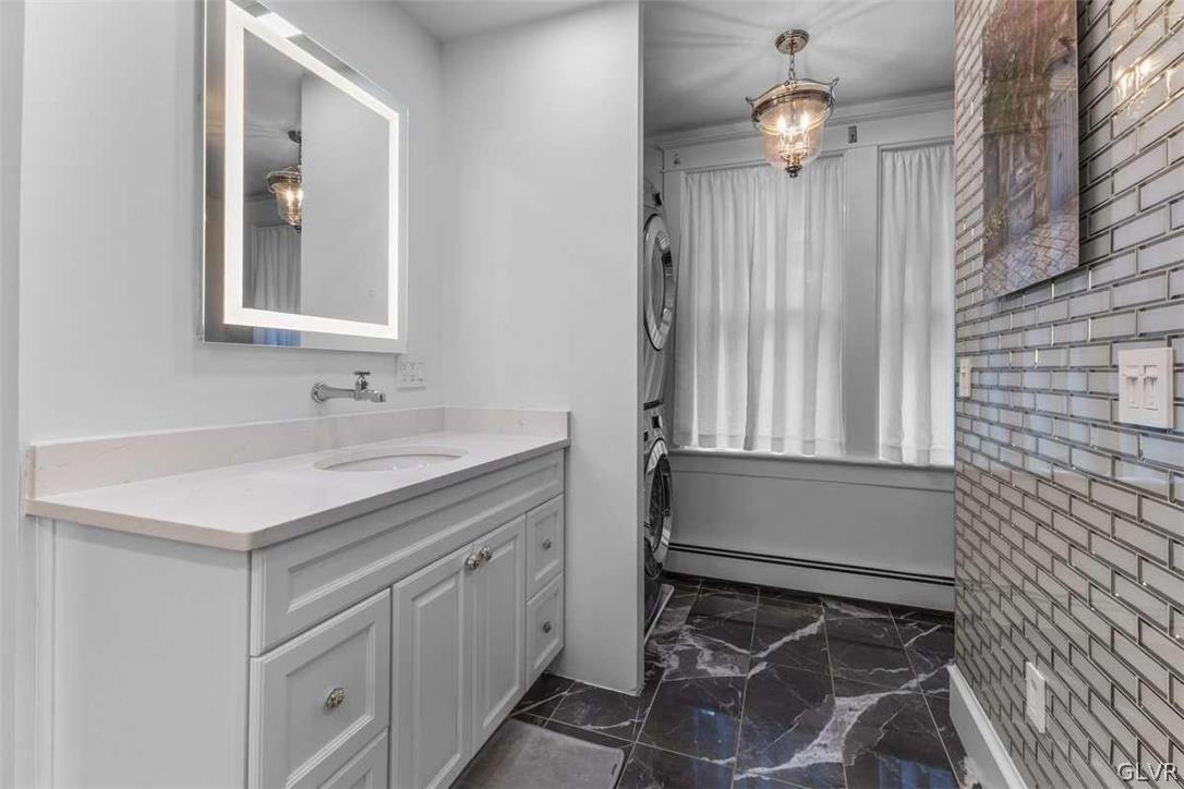 100 North 4th Street