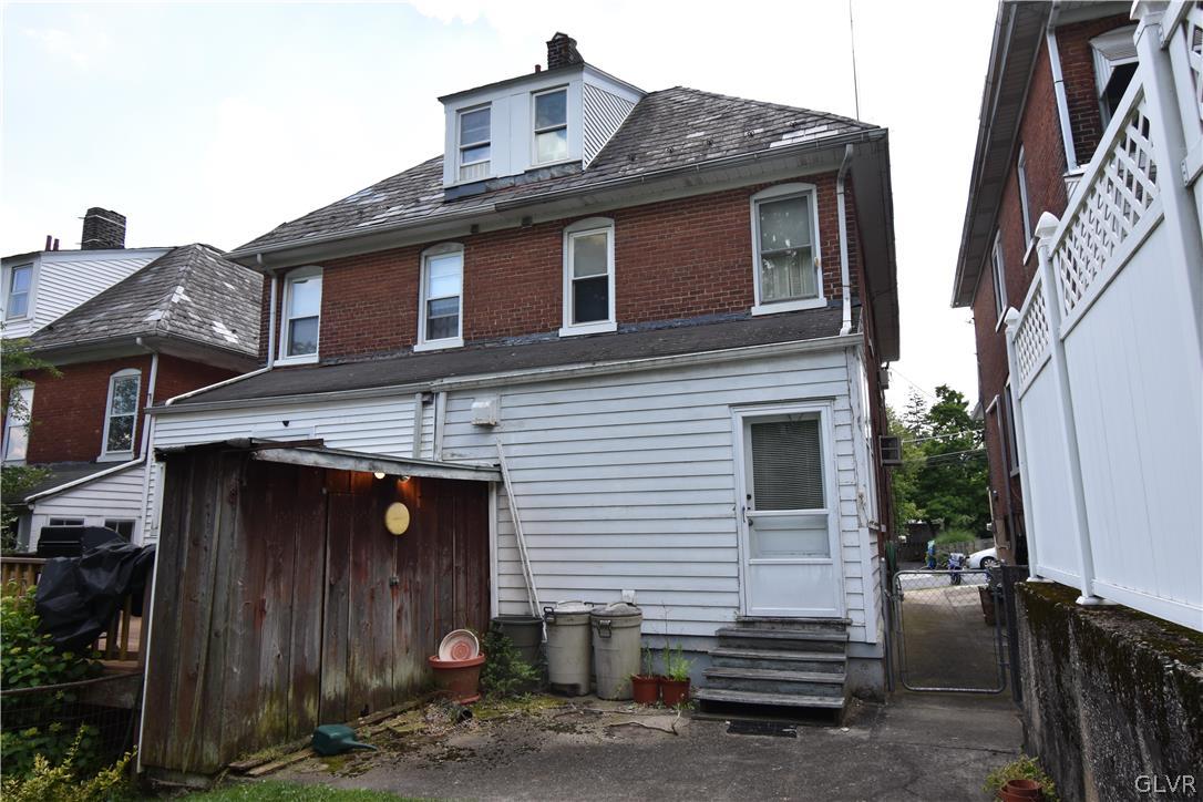 821 Porter Street