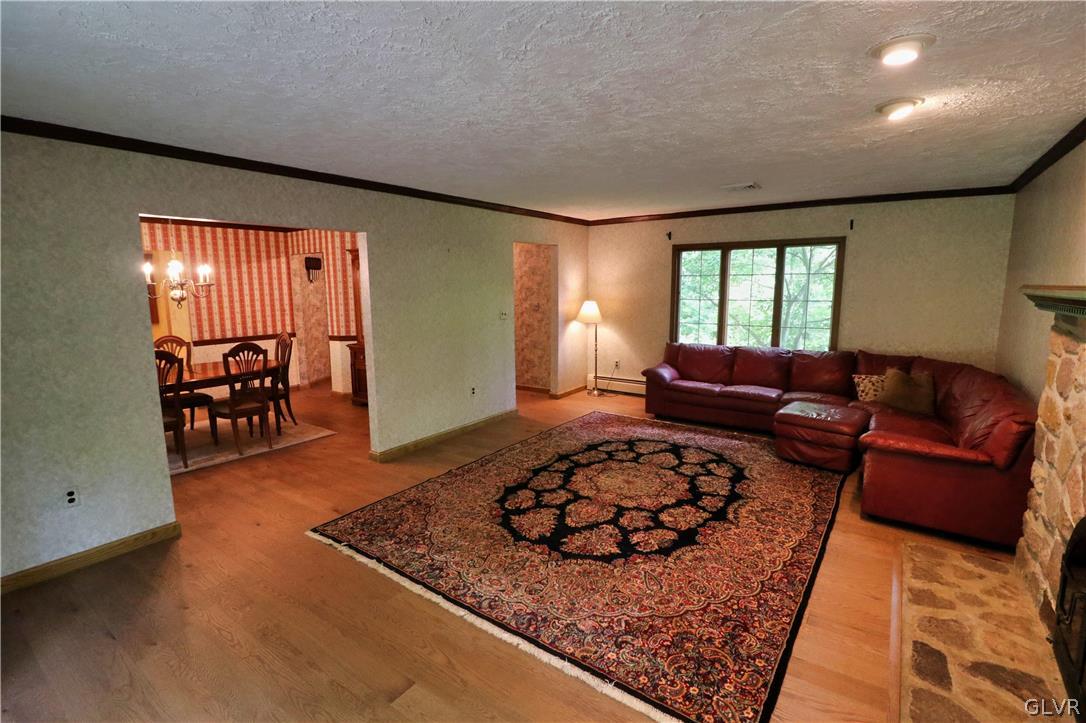 953 Fallen Oak Drive