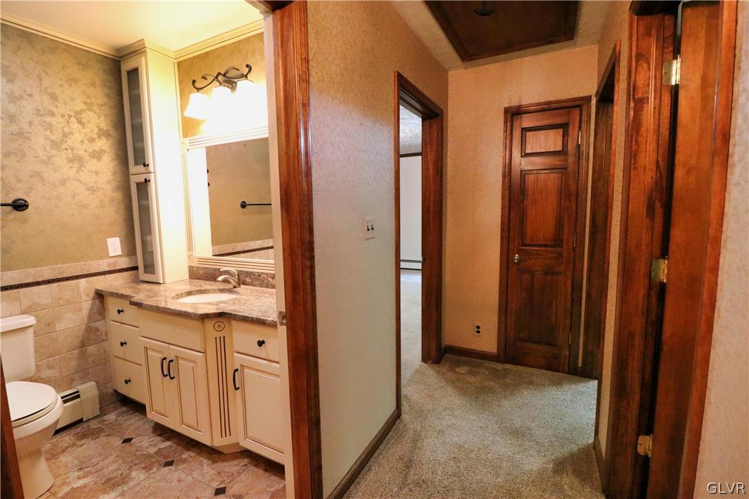 953 Fallen Oak Drive