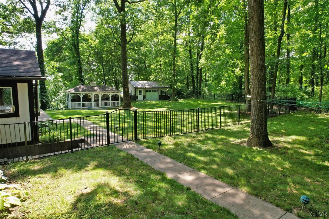 953 Fallen Oak Drive