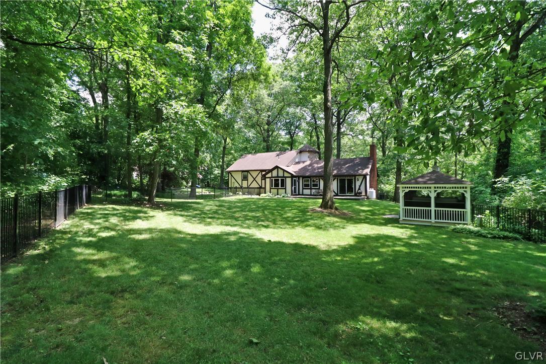 953 Fallen Oak Drive