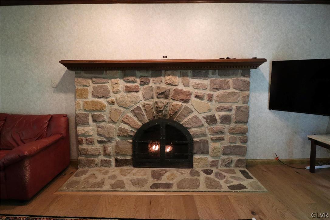 953 Fallen Oak Drive