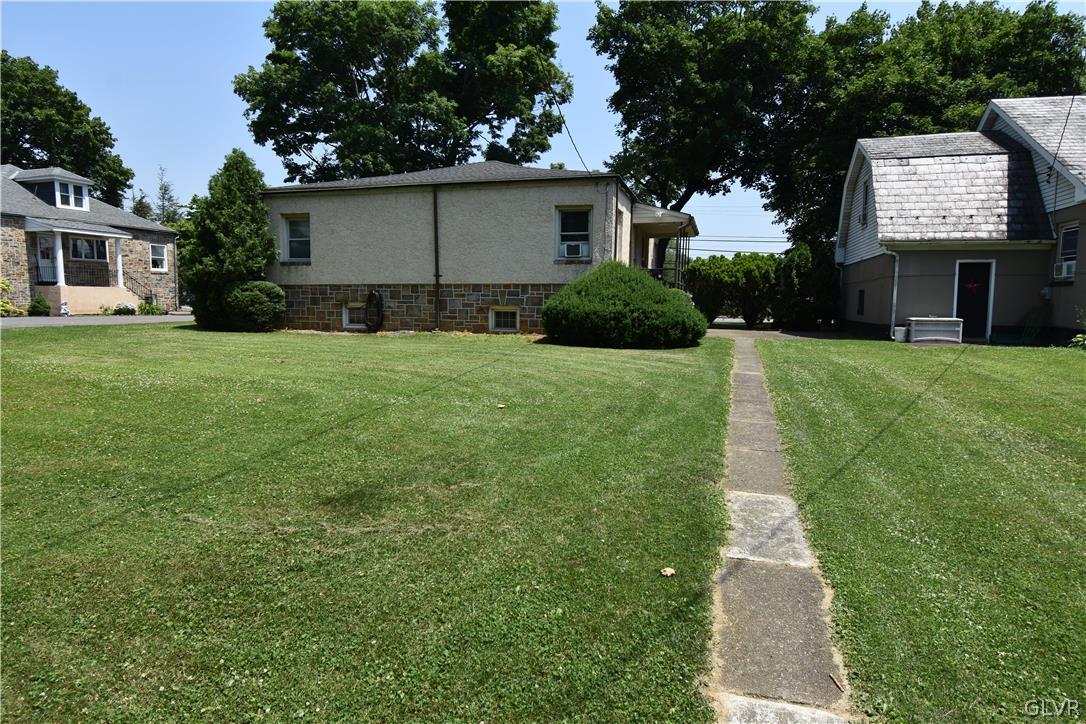 1916 Sullivan Trail