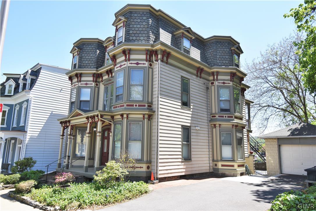 122 Spring Garden Street 1
