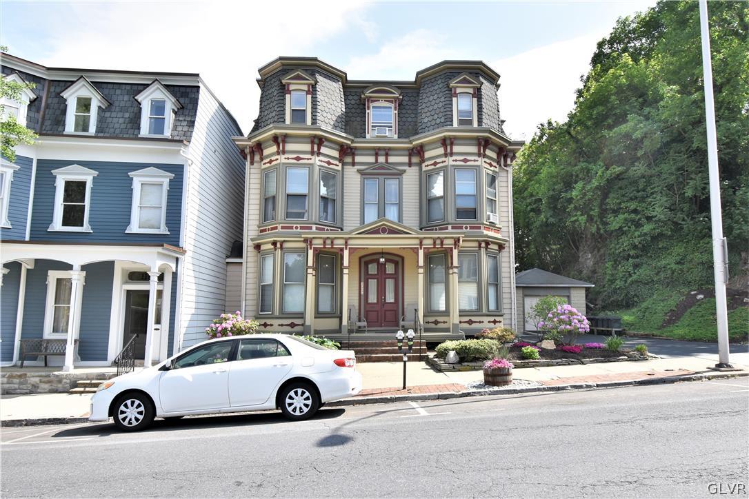 122 Spring Garden Street 1