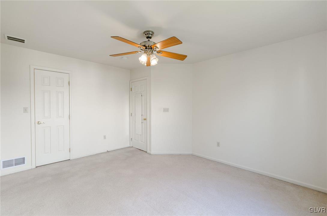 17 Willow Drive