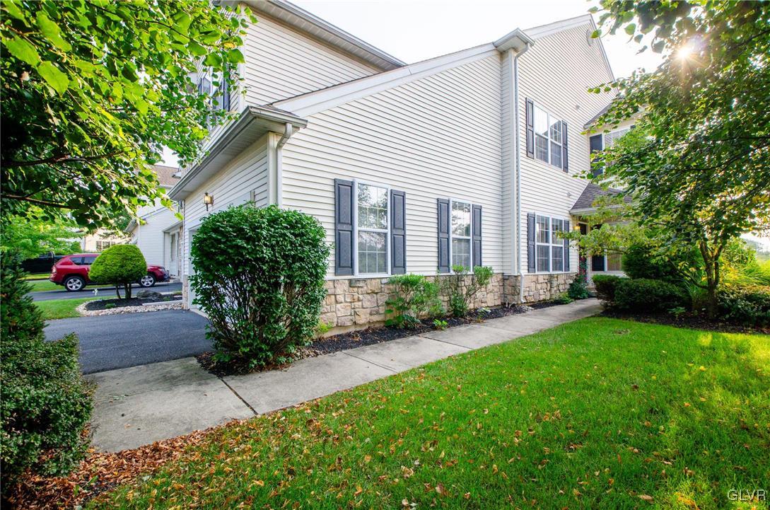 17 Willow Drive