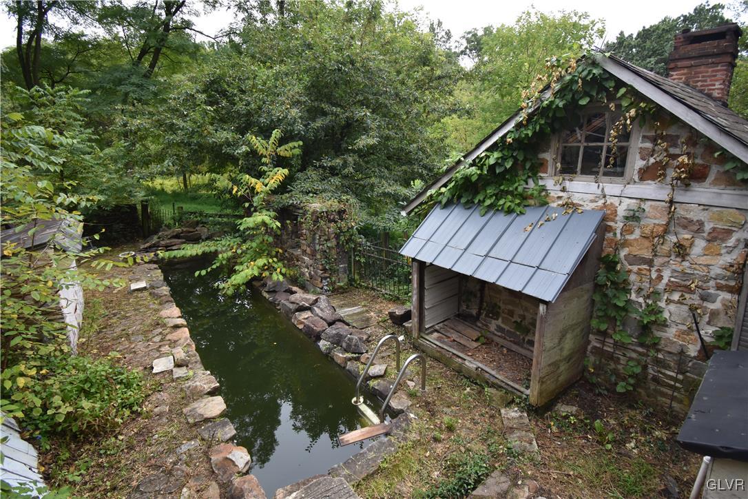 2022 Springtown Hill Road