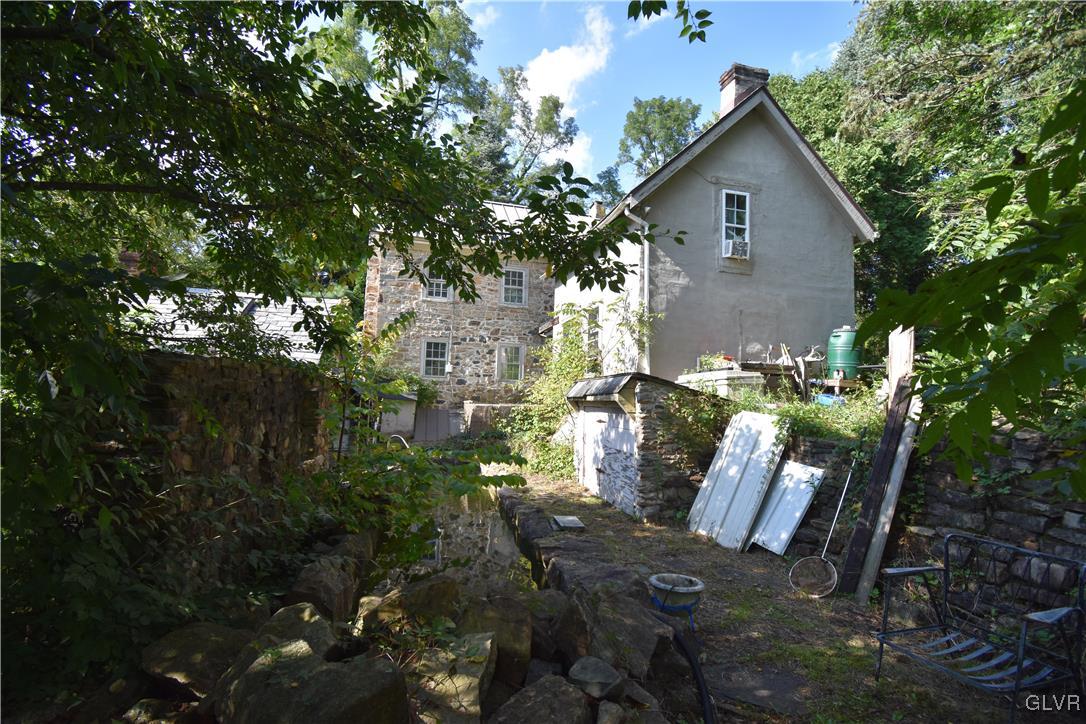 2022 Springtown Hill Road