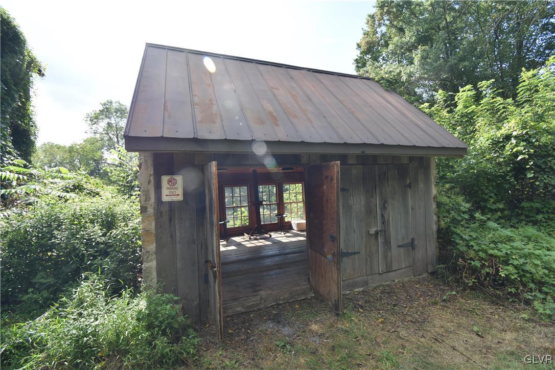 2022 Springtown Hill Road