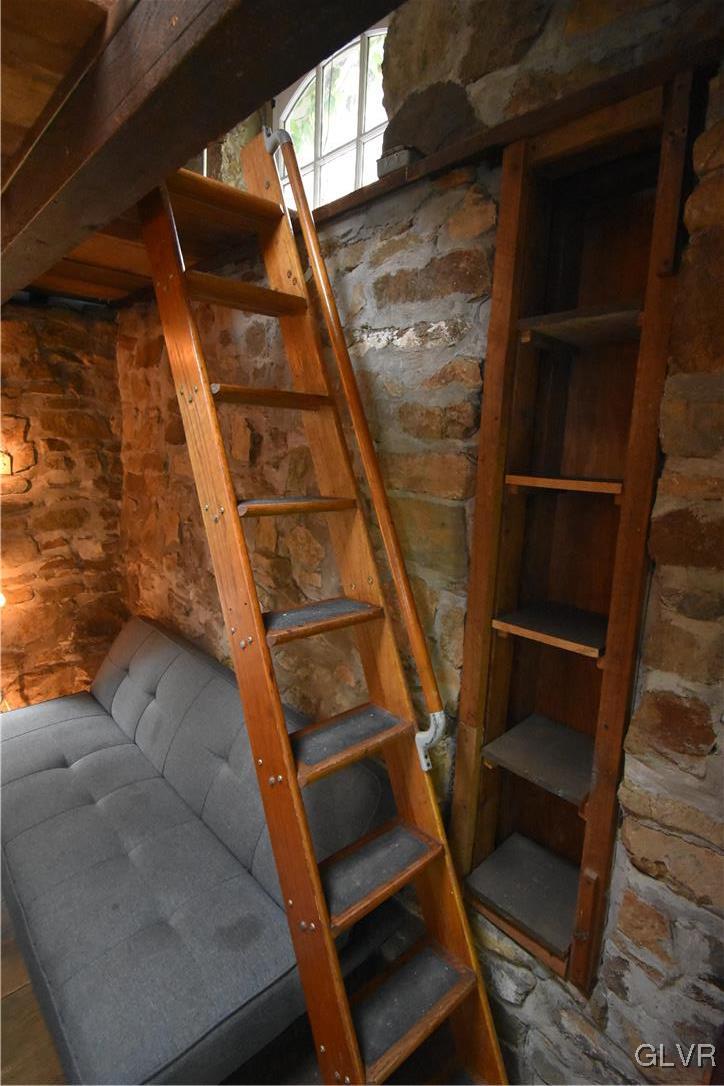 2022 Springtown Hill Road