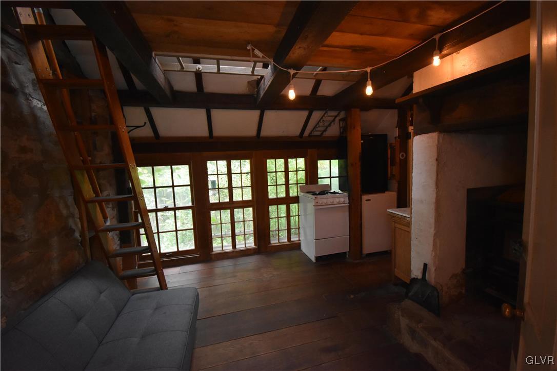 2022 Springtown Hill Road