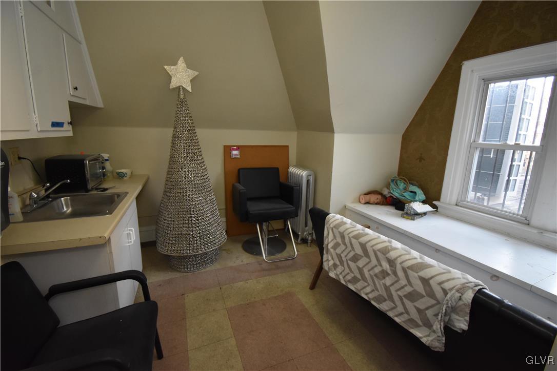 252 Spring Garden Street