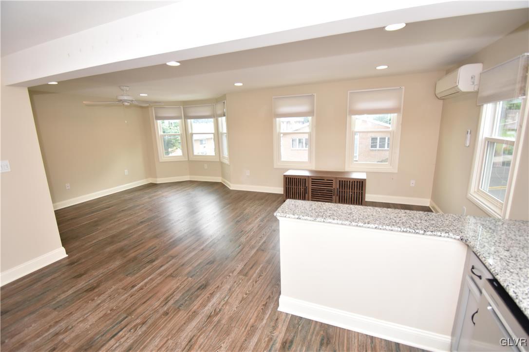 435 Ferry Street 2