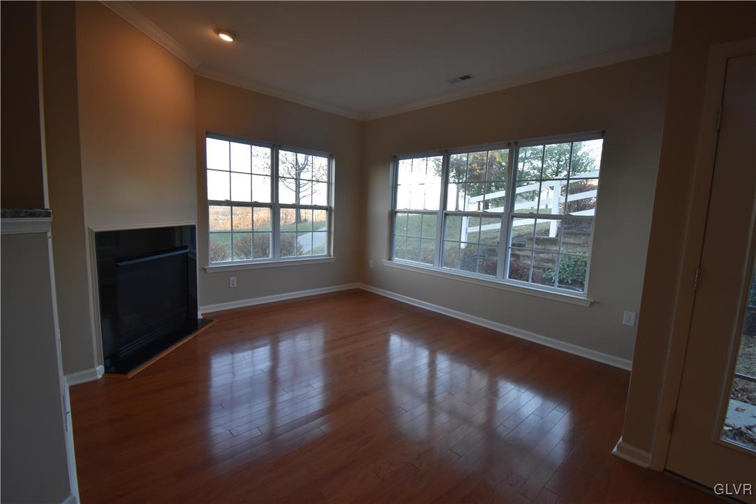 506 Waterford Terrace