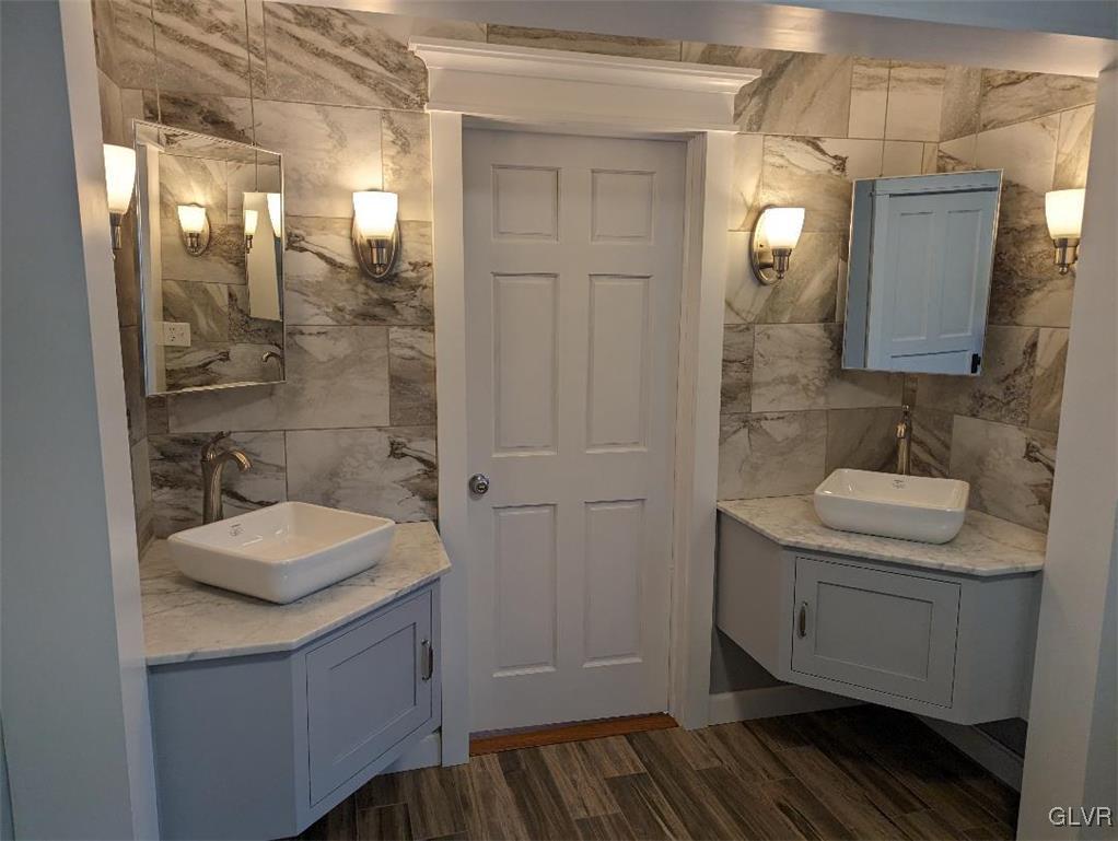 201 West Wayne Avenue