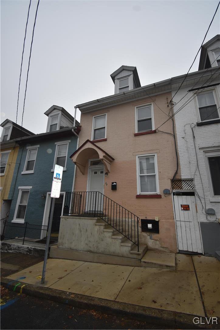 29 North Warren Street