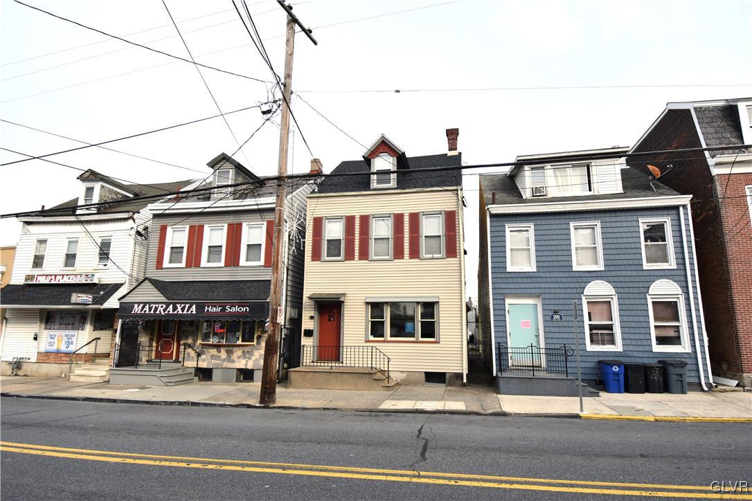 213 Cattell Street 1 st floor