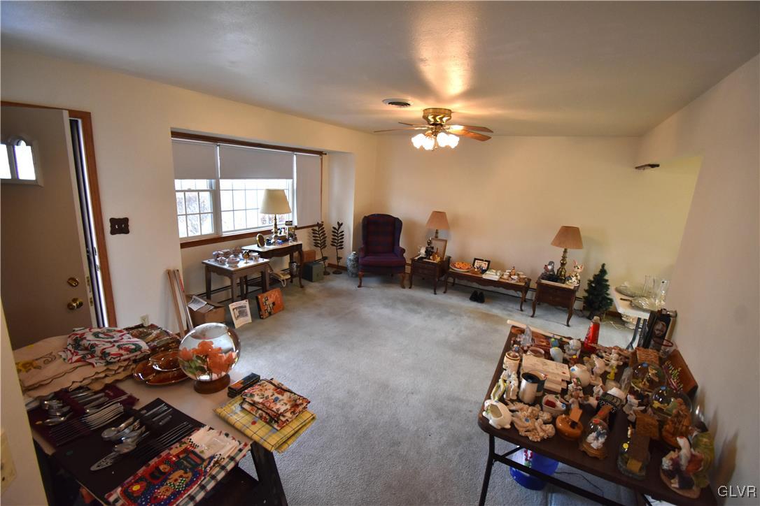123 Carbon Street