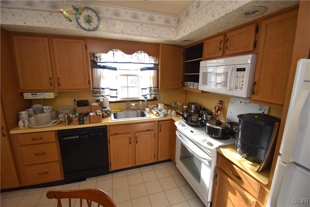123 Carbon Street