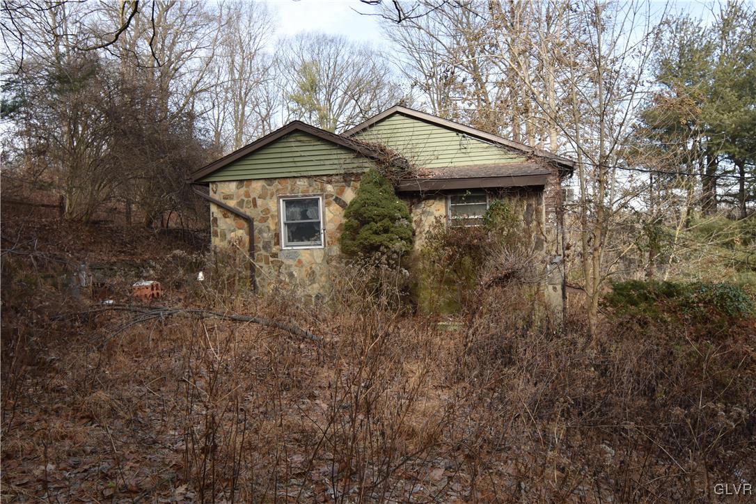 290 Delaware Drive